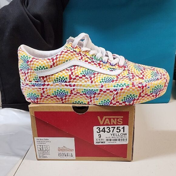 Vans Shoes - Vans Unisex 7M 9W Rainbow Sneaker - New in Box